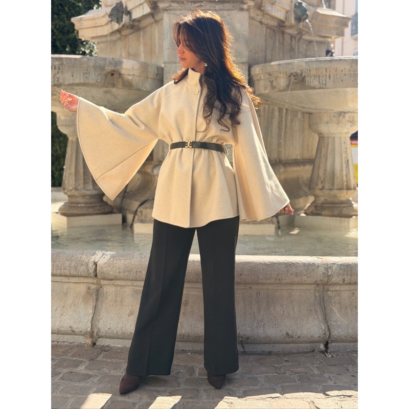 LOLA Beige